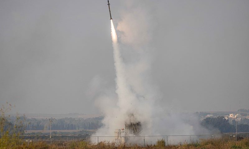 נס: רסיס טיל נפל בבית ספר ליד ירושלים, תלמידים לא נפגעו