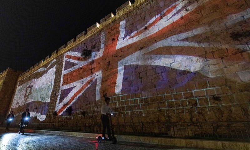 "לא יכולים לשתוק": עשרות מנהיגי קהילות מתחו ביקורת על ישראל ונענשו