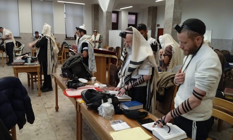 טונות של אוכל כשר נרכשו עבור סעודות ראש השנה ב־18 ערים במולדובה