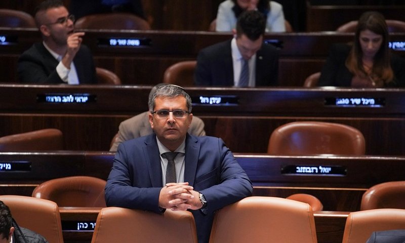 השר אופיר סופר חשף שהוא מתמודד עם פוסט-טראומה