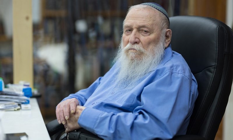 סגירת מעגל מרגשת: אגם ברגר ואמה נפגשו עם משפחת הרב דרוקמן