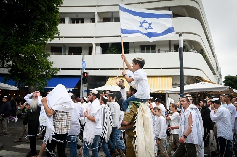 אבשלום ששוני, פלאש 90