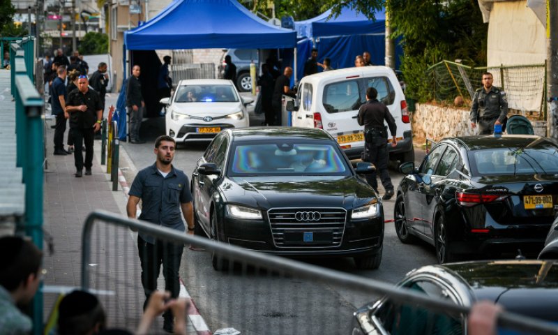 במהלך ניסיון חיסול: אש נפתחה לעבר רכבו של נהג רה"מ