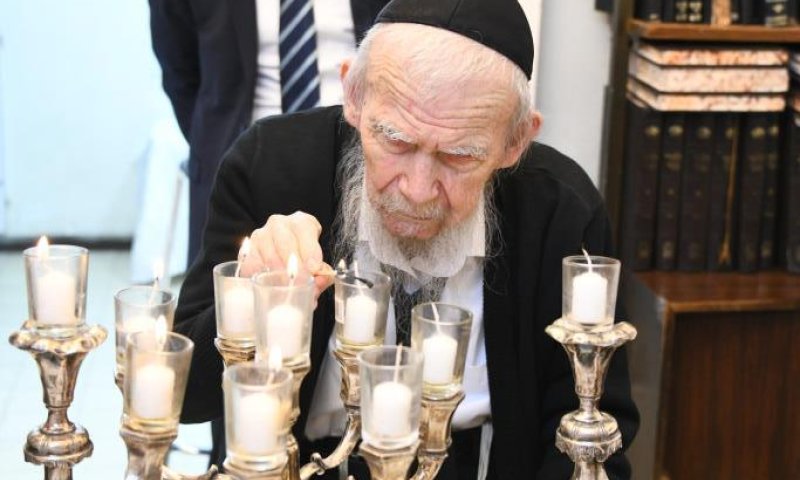 השיר שהולחן לרגל הכנסת ספר תורה לע"נ ראש הישיבה הגרי"ג אדלשטיין זצ"ל