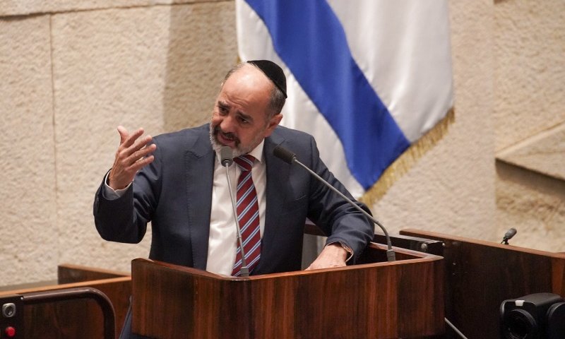 מרגי סילק את חברת הכנסת מהמליאה: "את בריונית"