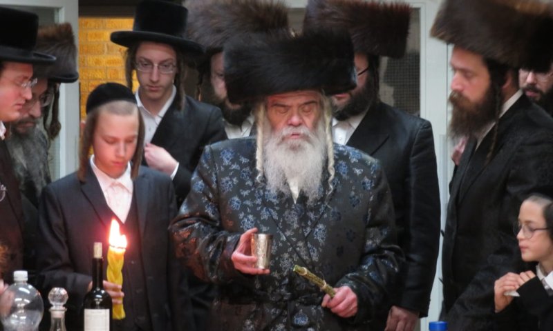 הרבי מקרעטשניף ירושלים ישבות בבורו פארק &bull; כל אירועי וזמני שבת שירה