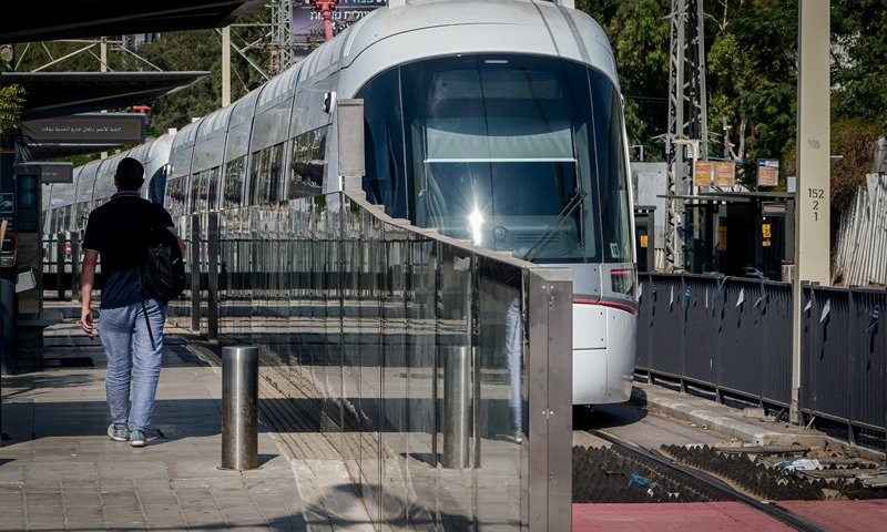 הקנס לא עזר: עיכוב משמעותי בקו הרכבת קלה 