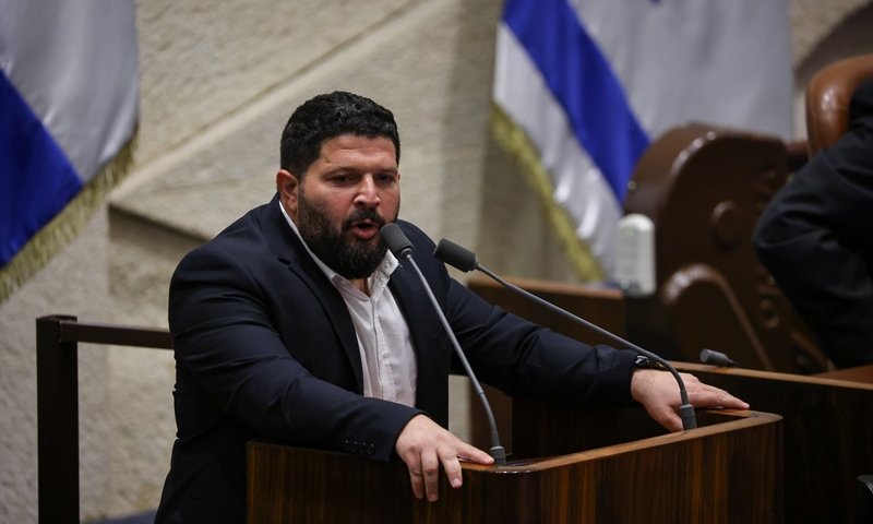 אלמוג כהן יתמודד בפריימריז לאחר שנתניהו אישר לו קיצור פז"ם
