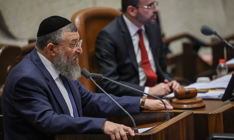 השר בן צור ציטט את חשיפת 'בחדרי' וסתר את השקרים 