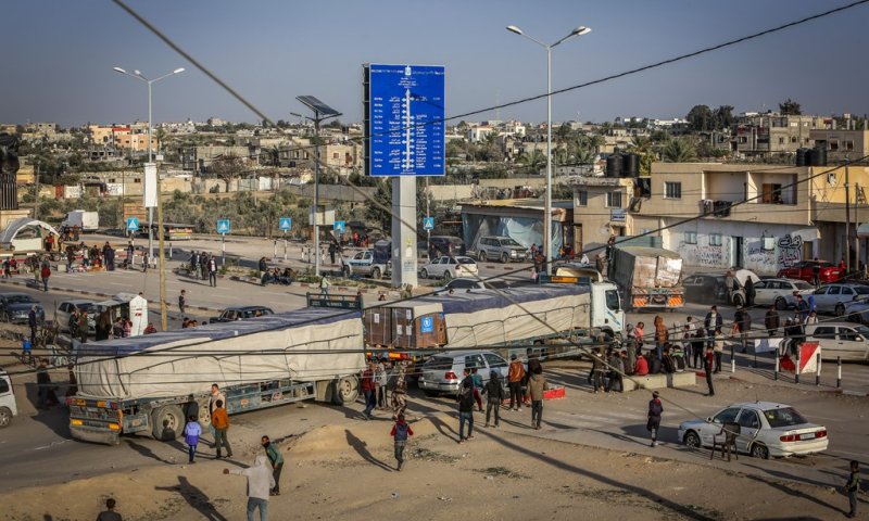פעילי ימין חוסמים את משאיות הסיוע: "נעצור את זה בידיים"