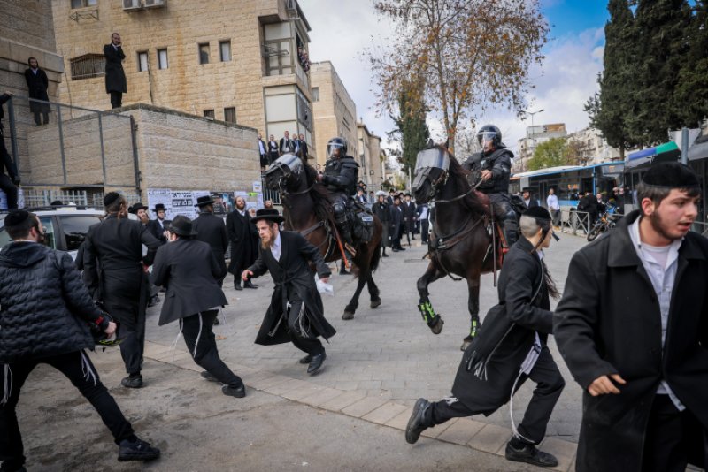 חיים גולדברג, פלאש 90