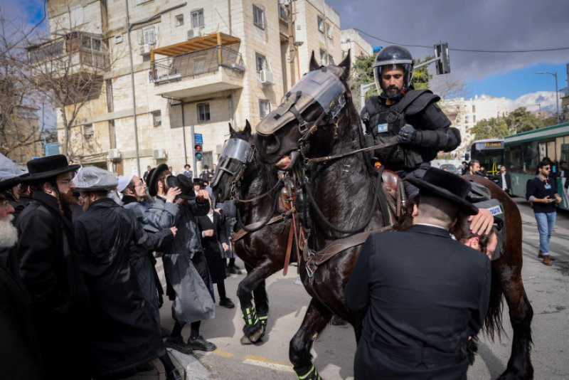 חיים גולדברג, פלאש 90