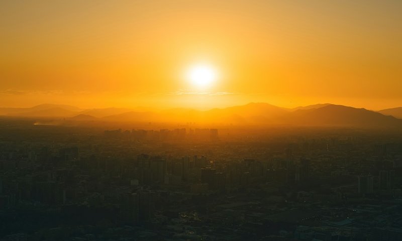 עלייה בטמפרטורות בעיקר בהרים ובפנים הארץ, הכבדה בעומסי החום