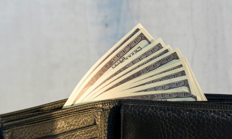 בשפל של יותר מארבע שנים: הדולר ממשיך להתרסק