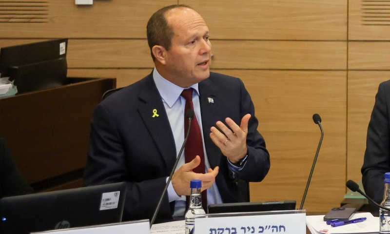 ברקת מגלגל אחריות: כולם אשמים ביוקר המחיה, חוץ ממשרד הכלכלה