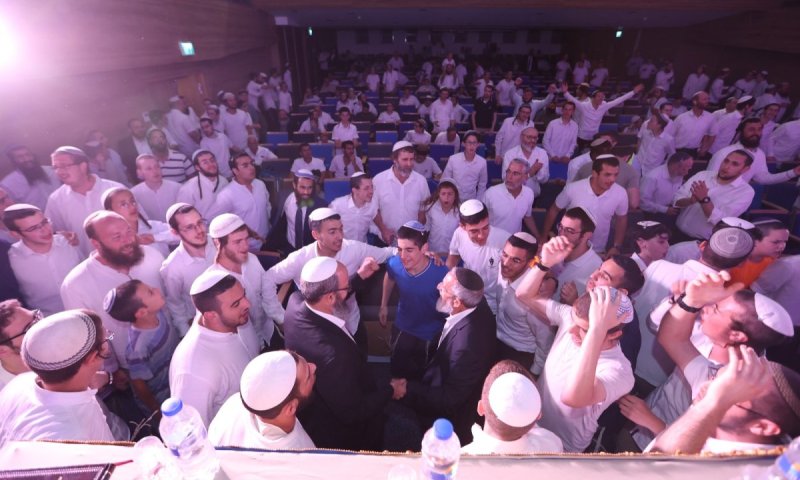 גזירות ורדיפות נגד לומדי התורה? לא רק בציבור החרדי