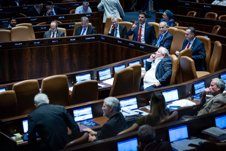 יונתן זינדל, פלאש 90