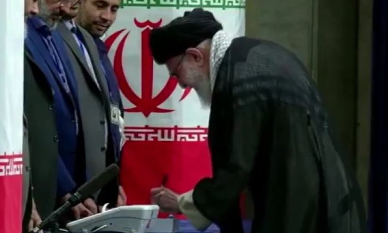 "מוכנים למו"מ": נציגים מאיראן יפגשו עם נציגים מבריטניה, צרפת וגרמניה