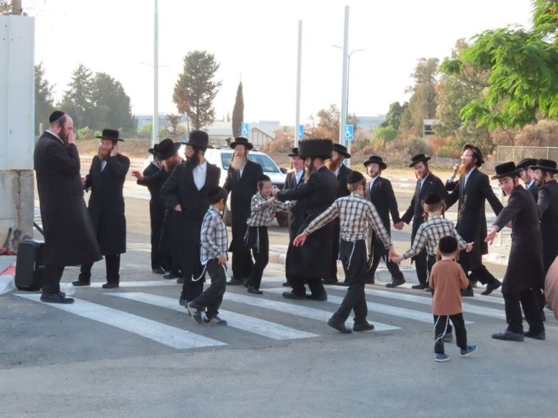 באדיבות המצלם