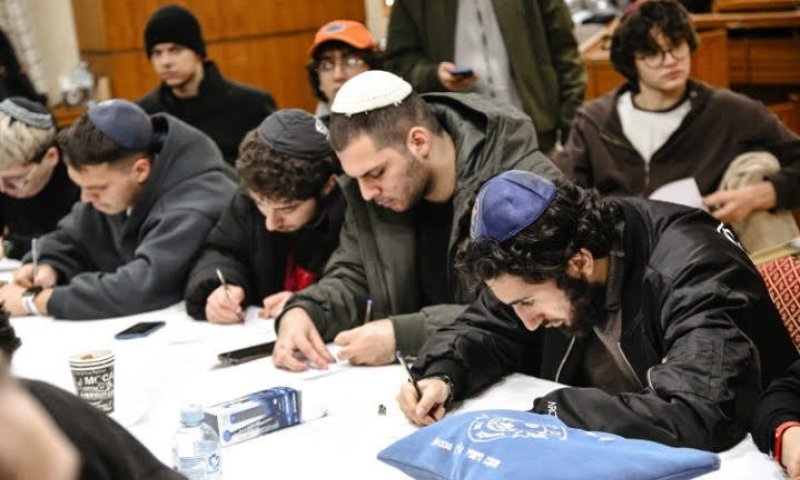רוב יהודי ישראל צמים ביום כיפור: כמעט מחצית מהחילונים ישמרו על המסורת