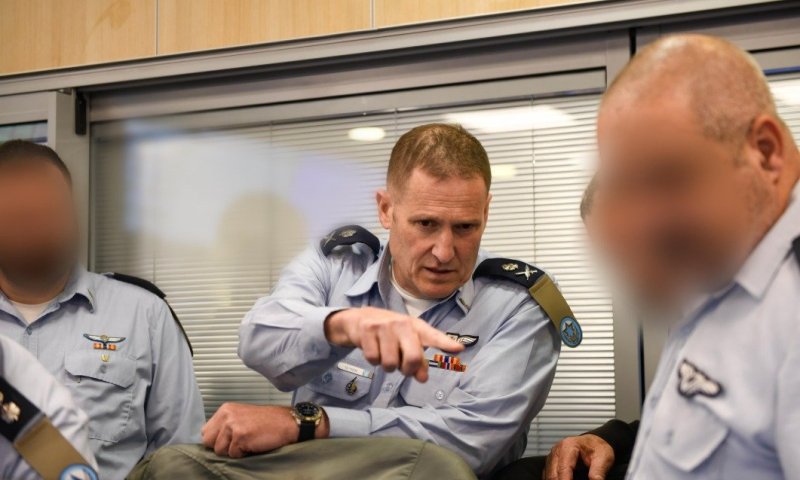 האלוף במילואים טוען: הודחתי ממילואים לאחר שחתמתי על מכתב הטייסים