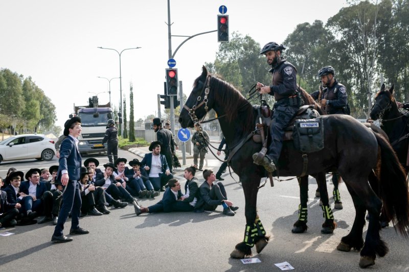 אבשלום שושני, פלאש 90