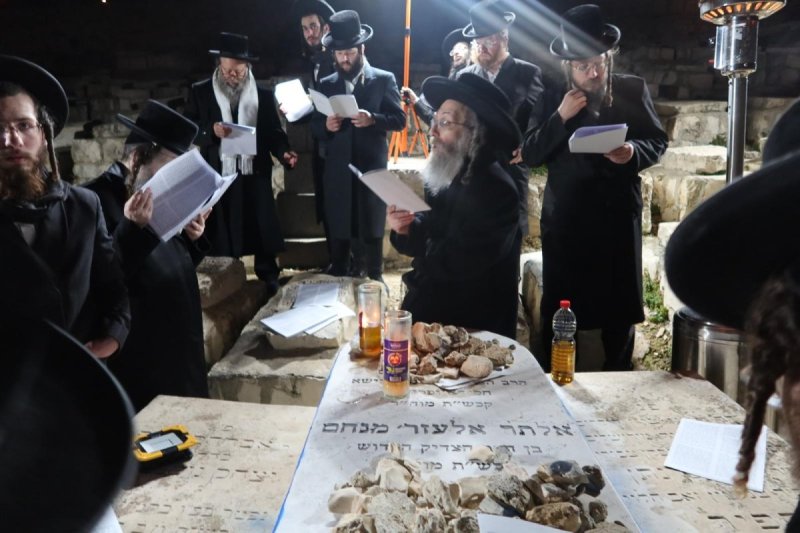 באדיבות המצלם