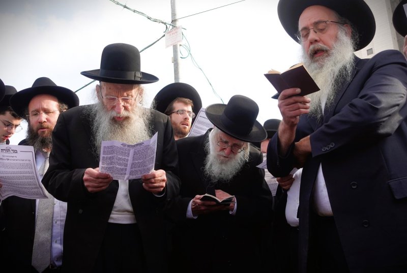 באדיבות המצלם