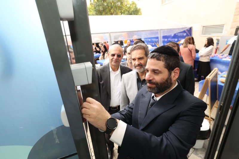 יח"צ