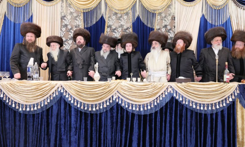 שמחת החתונה בחצרות לעלוב ירושלים - קאמינקא