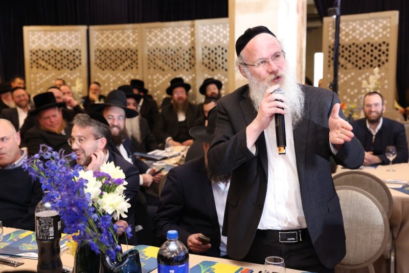 יעקב נחומי
