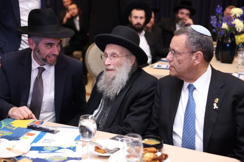יעקב נחומי