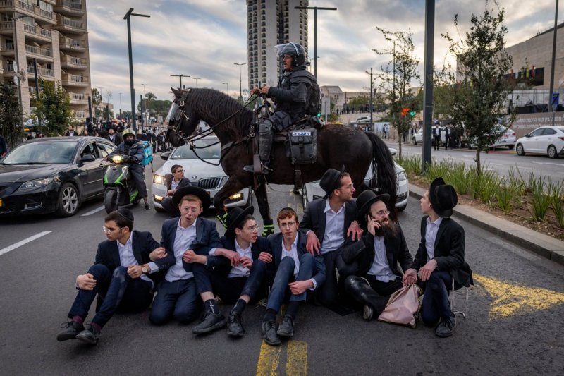 חיים גולדברג, פלאש 90