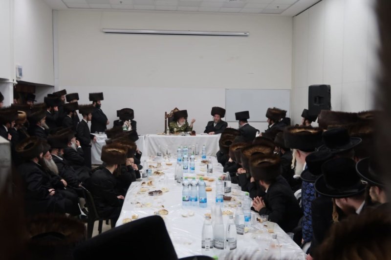 באדיבות המצלם