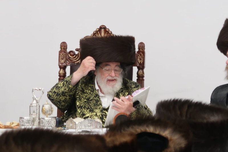 באדיבות המצלם
