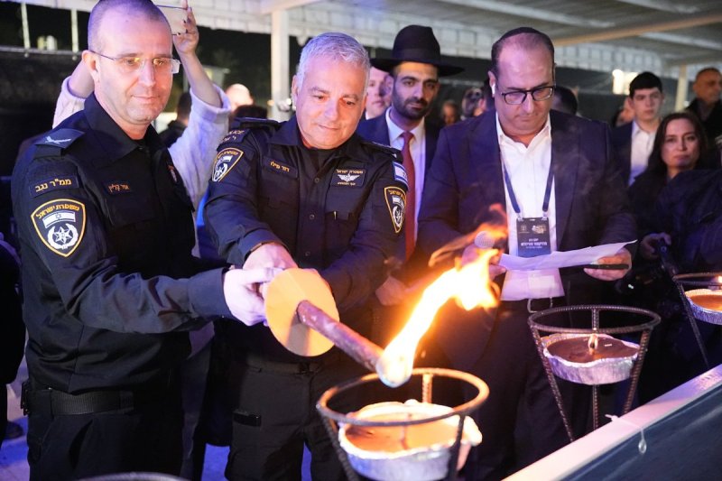דוד מנדלסון ומאיר זלזניק