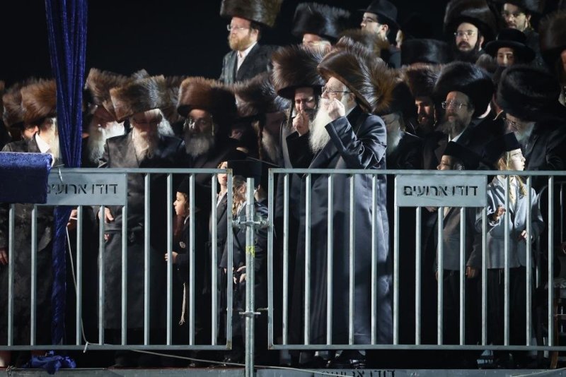 משה גולדשטיין וא. אייזנבאך