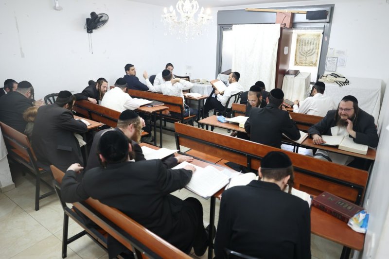 לוי עמית