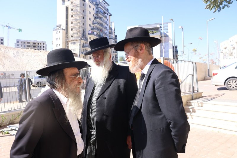לוי עמית