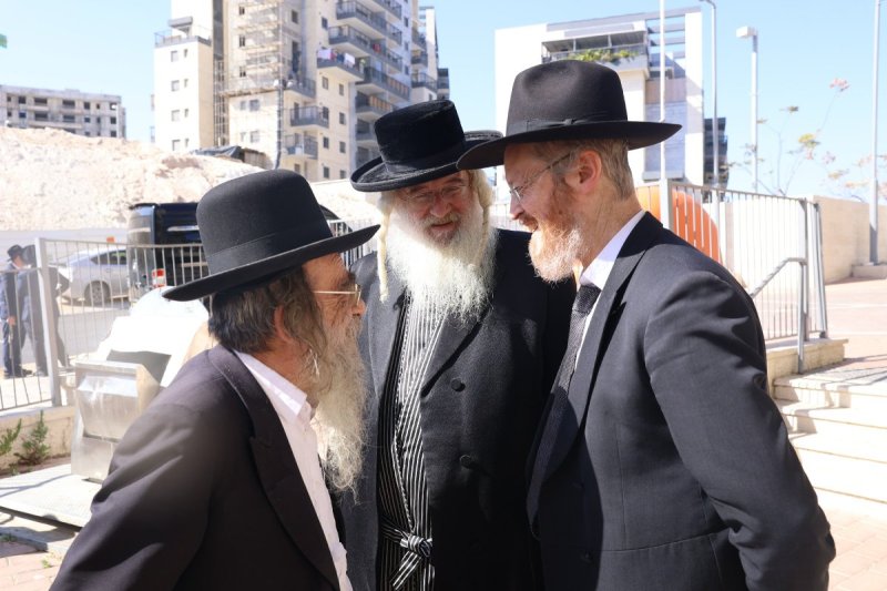 לוי עמית