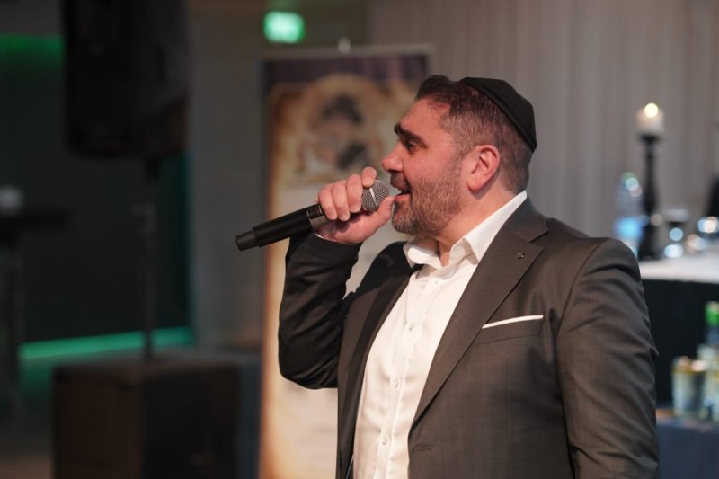חיים עשור