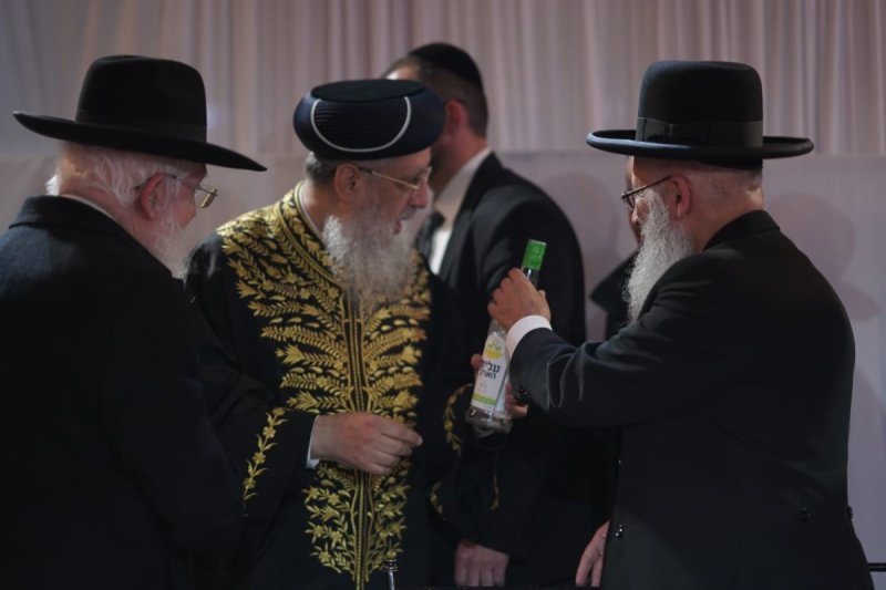 חיים עשור
