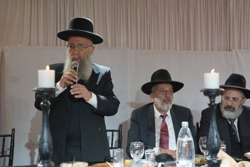 חיים עשור