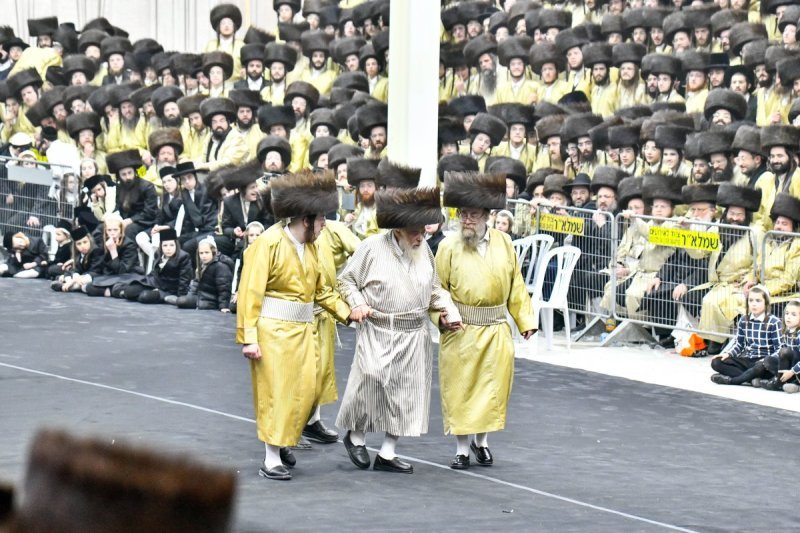 באדיבות המצלם