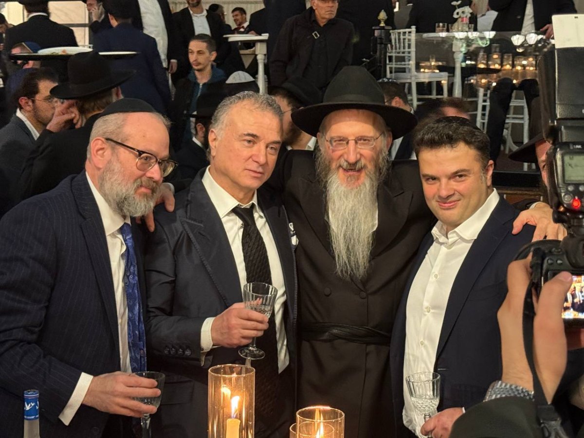 באדיבות המצלם