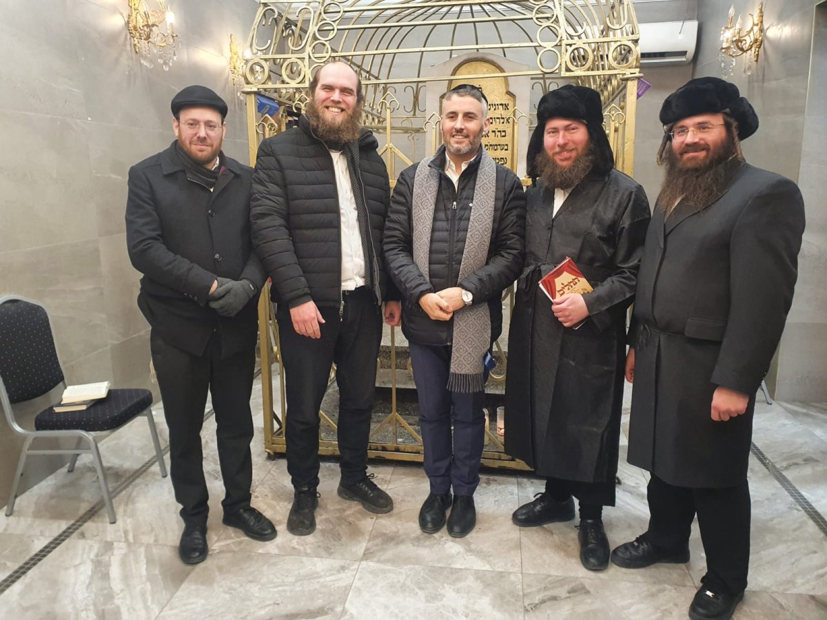 באדיבות המצלם
