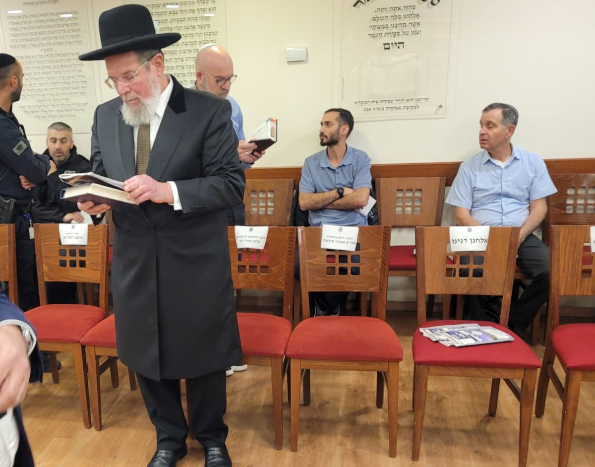 באדיבות המצלם