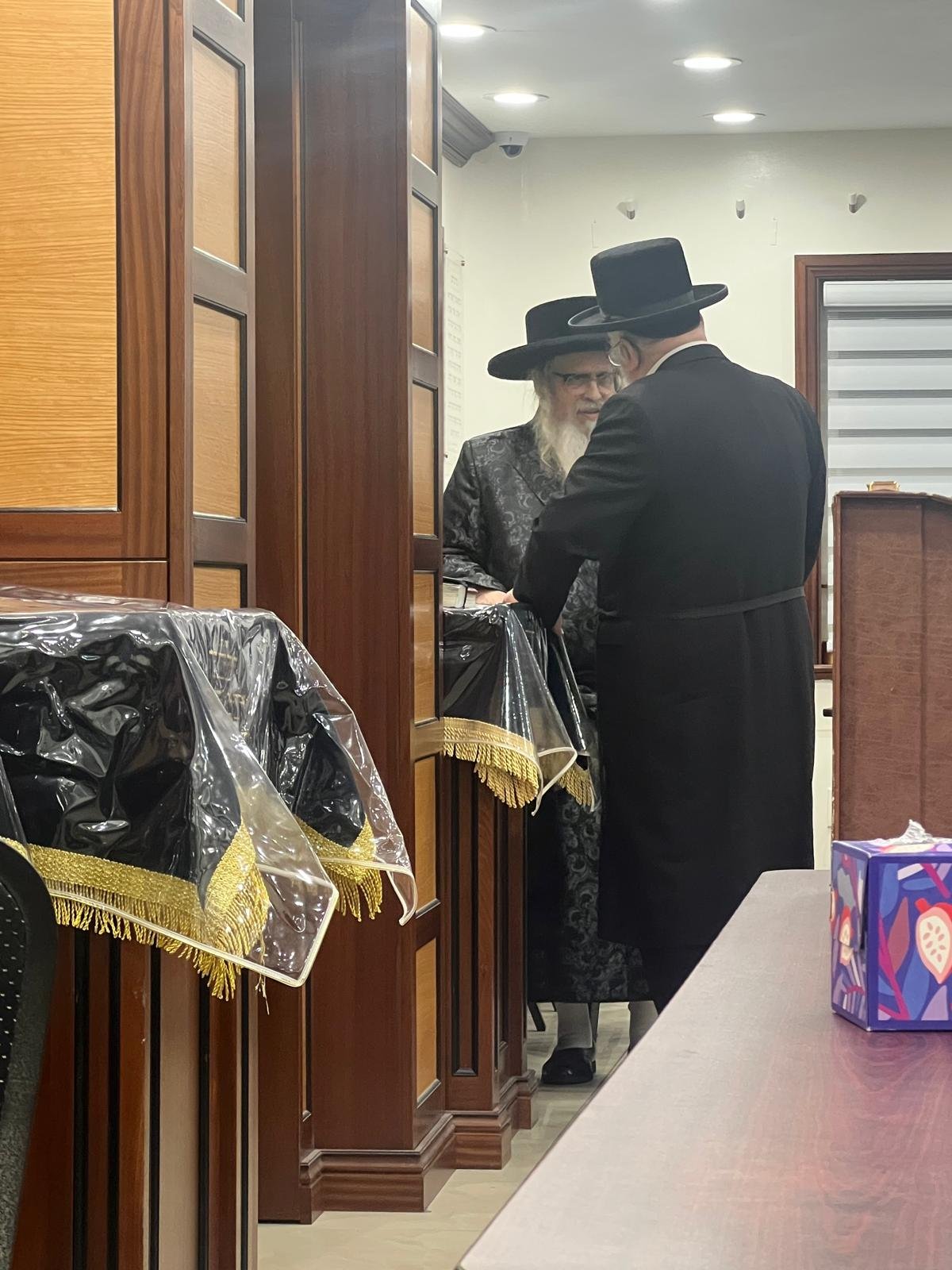 באדיבות המצלם