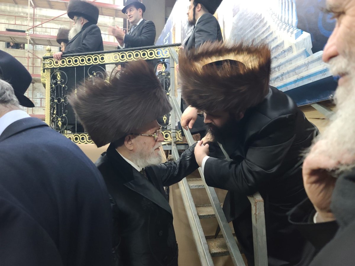 באדיבות המצלם