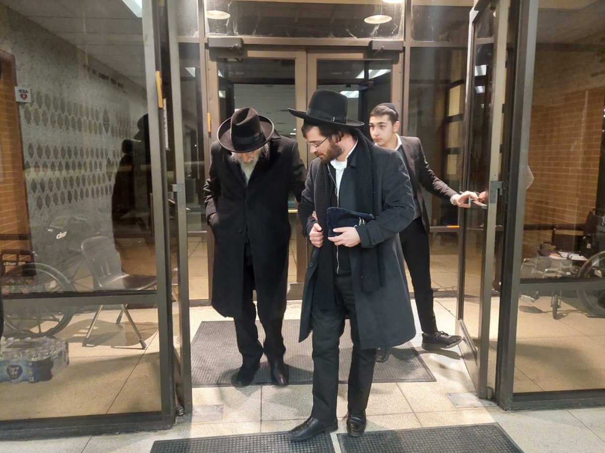 באדיבות המצלם